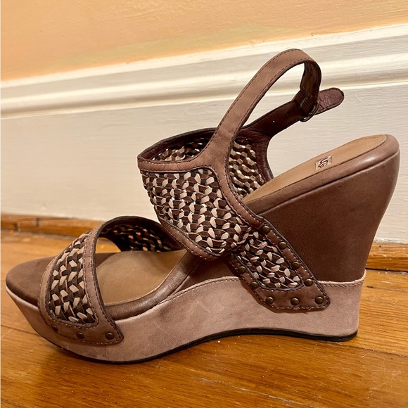 👡UGG Assia Wedge Leather Sandal in Chocolate brown sz 10 👡 - Picture 6 of 10
